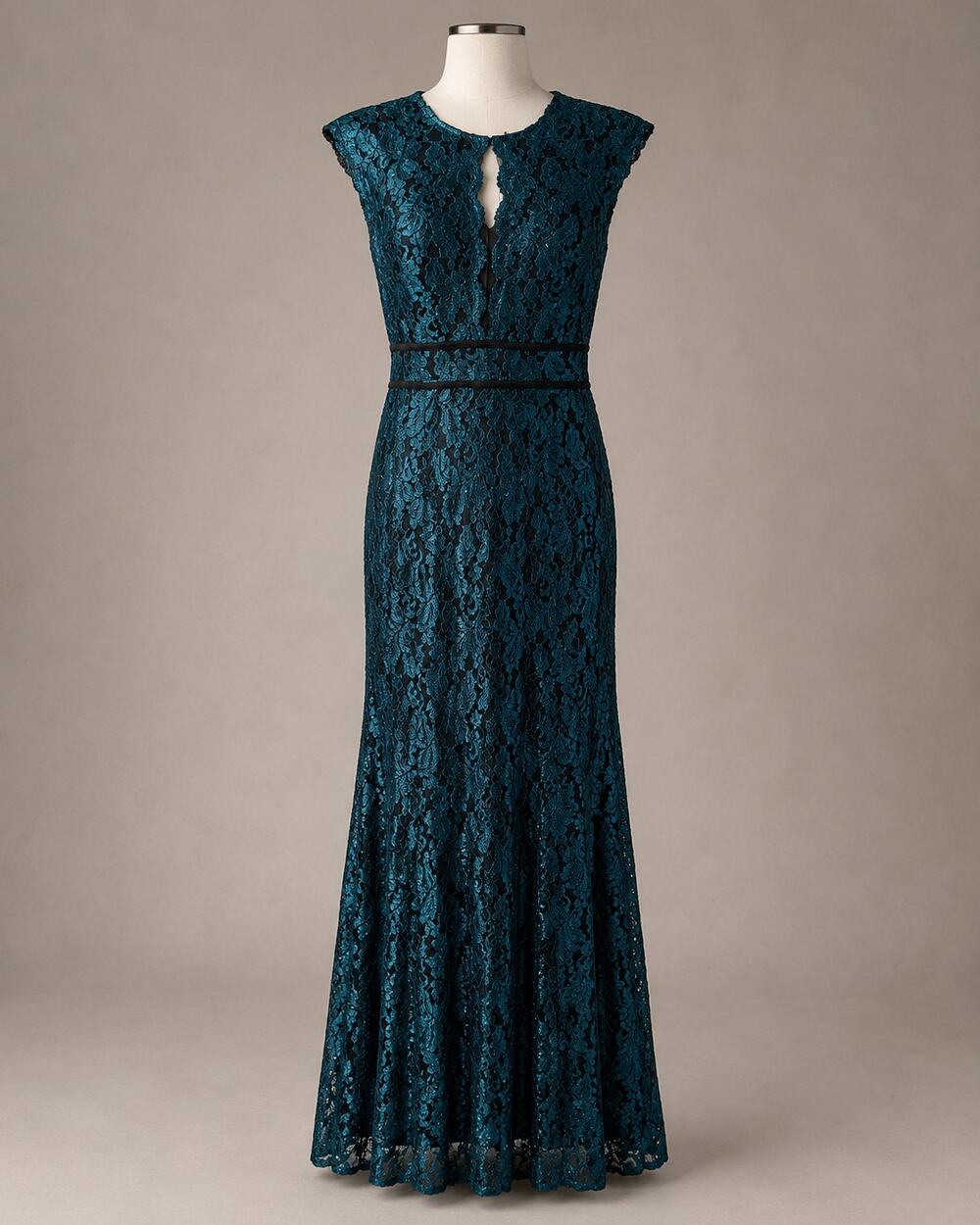 NW Nightway Teal Black Lace Sequin Formal Evening Gown Women’s Size 4